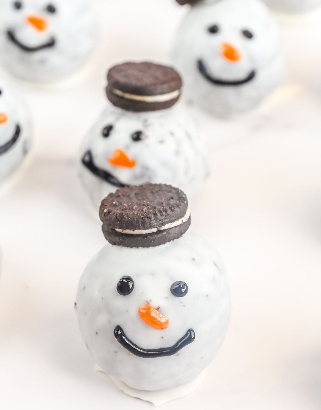 FINAL SALE - Snowman Oreo Balls