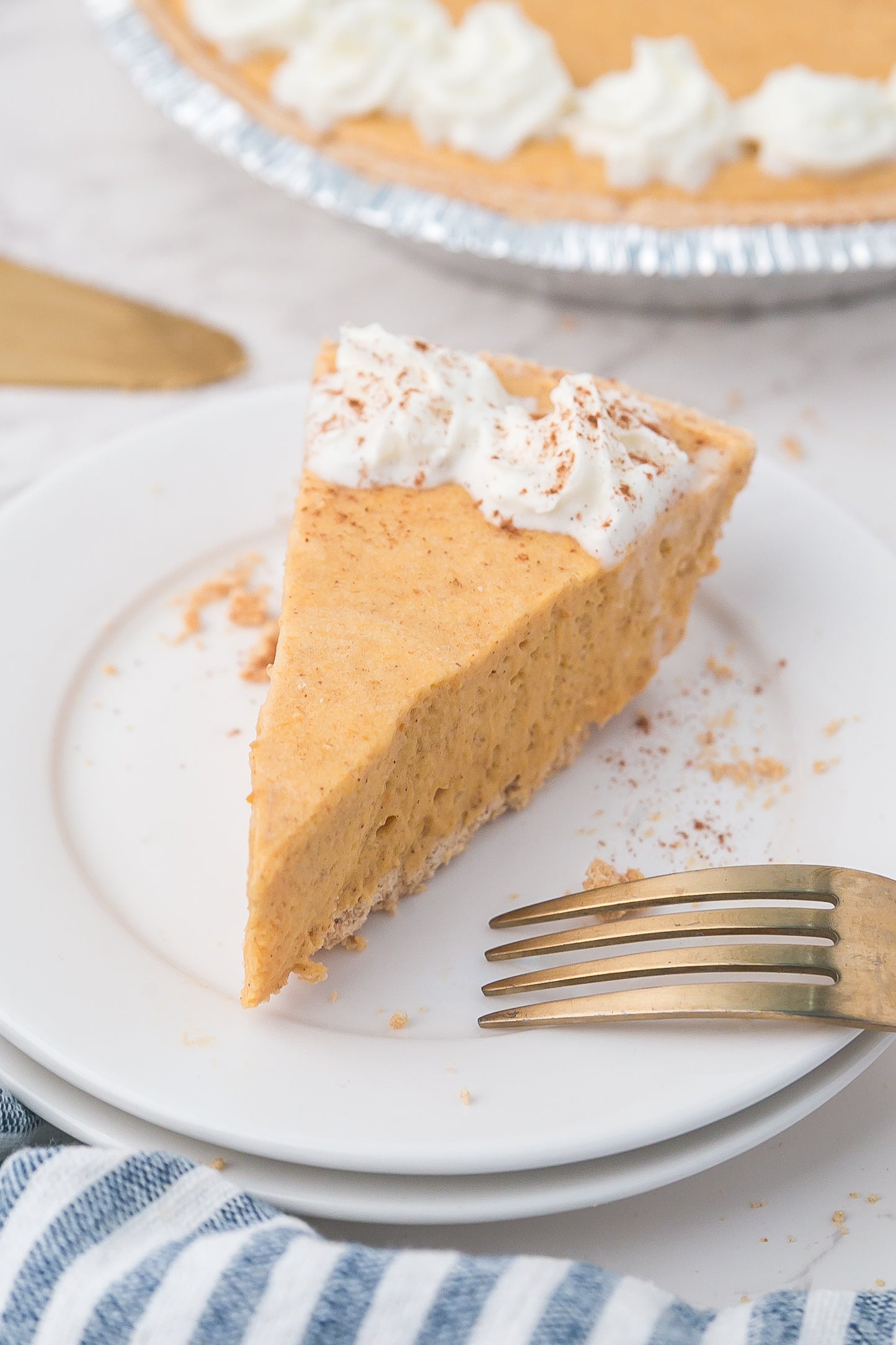 No-Bake Marshmallow Pumpkin Pie