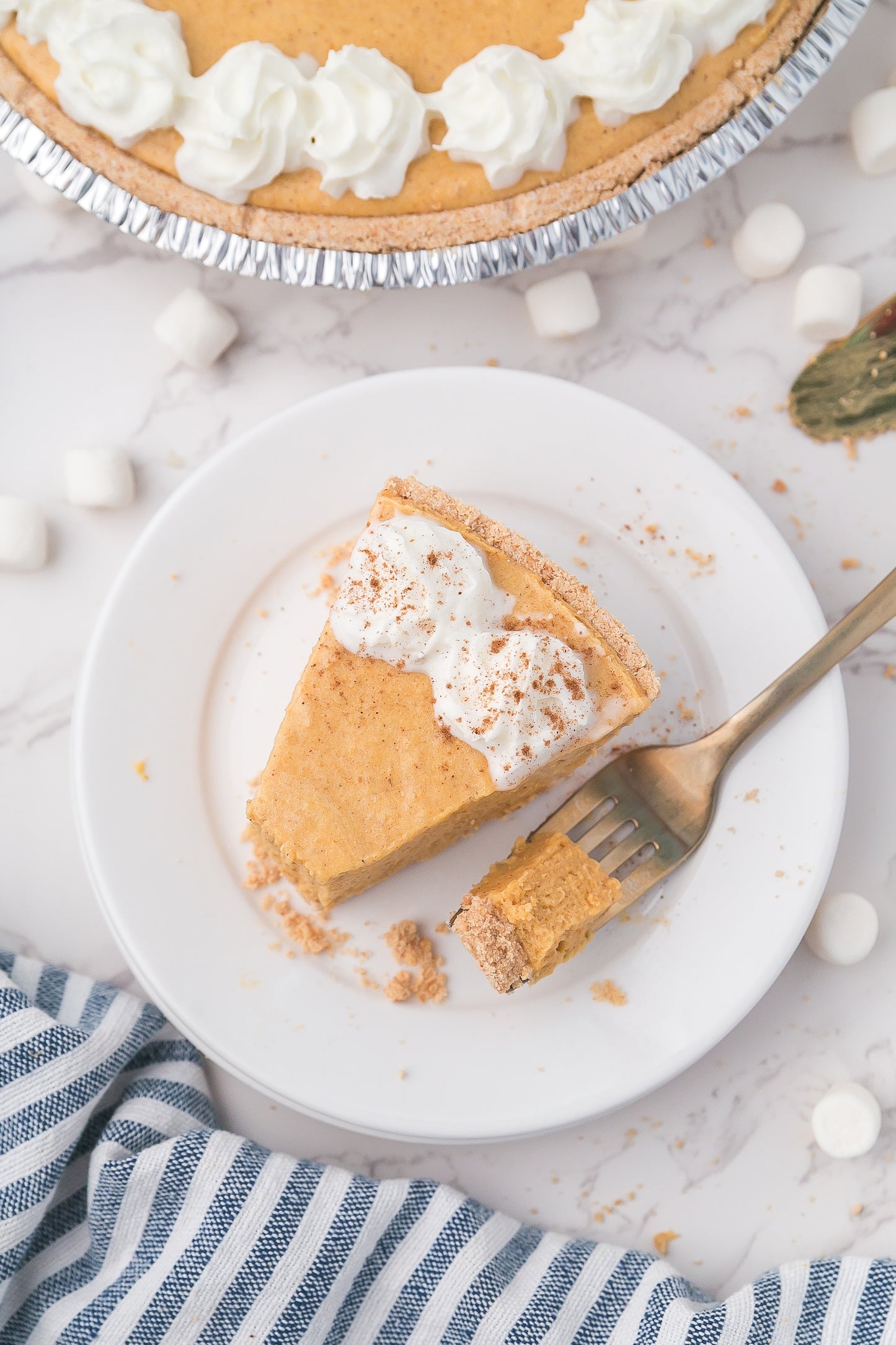 No-Bake Marshmallow Pumpkin Pie