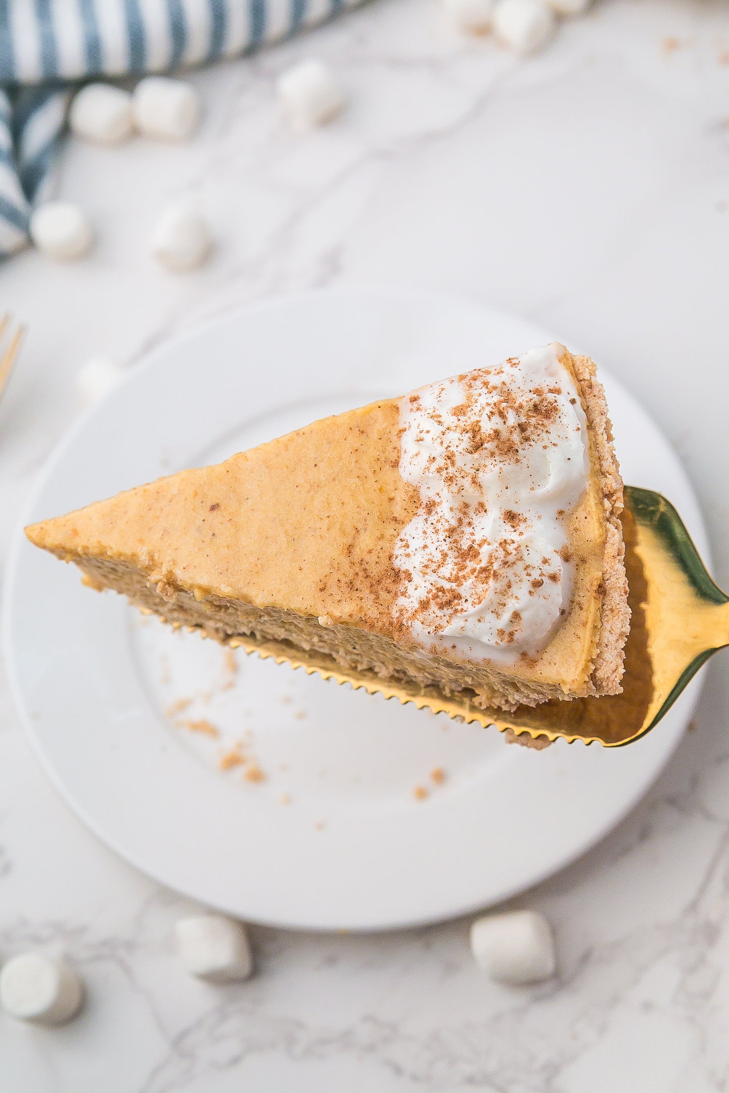 No-Bake Marshmallow Pumpkin Pie